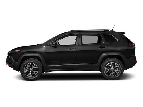 Used 2016 Jeep Cherokee Trailhawk w/ Trailer Tow Group AWD/4WD image 3