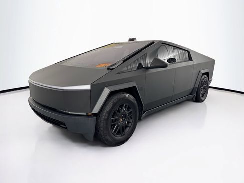 Used 2025 Tesla Cybertruck AWD Crew Cab image 1