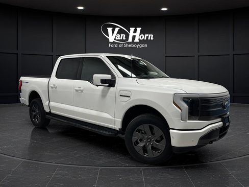 Used 2022 Ford F150 Lightning Lariat image 1