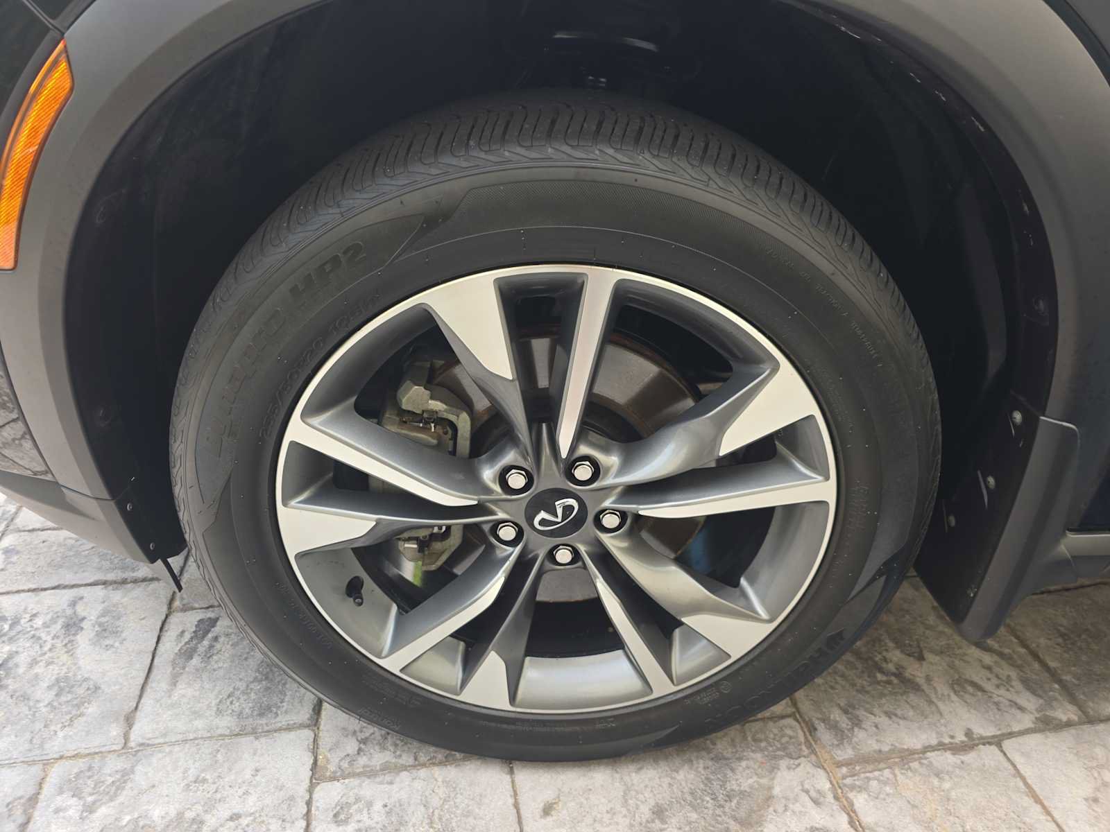 Used 2025 INFINITI QX60 Luxe FWD image 8