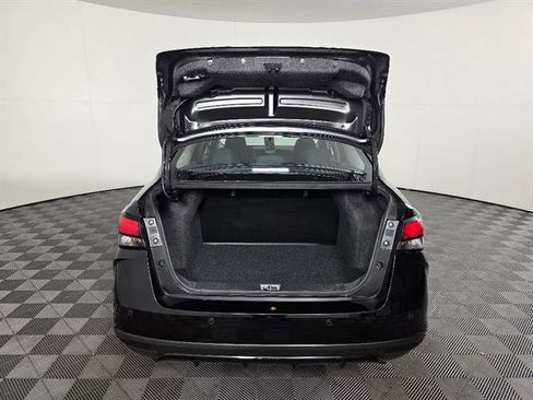 Used 2025 Nissan Versa S w/ Trunk Package FWD image 19