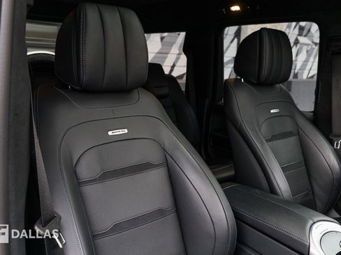 Used 2022 Mercedes-Benz G 63 AMG 4MATIC w/ G Manufaktur Interior Package image 41