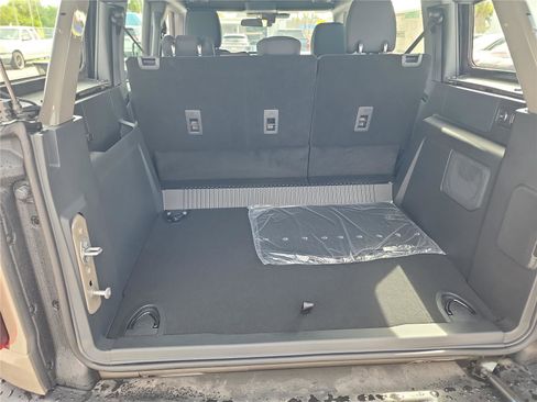 New 2025 Ford Bronco image 19