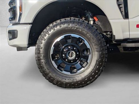 New 2026 Ford F350 Platinum w/ Tremor Off-Road Package image 10