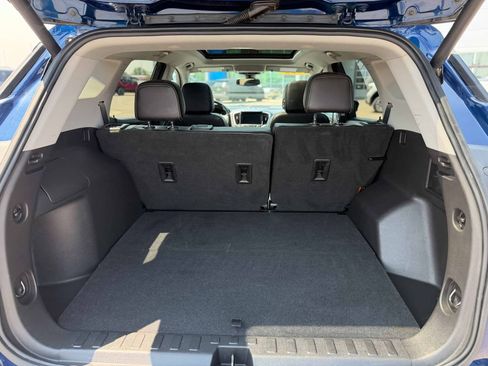 Used 2022 GMC Terrain SLT w/ Infotainment Package II AWD/4WD image 15