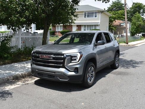 Used 2026 GMC Terrain Elevation FWD image 2