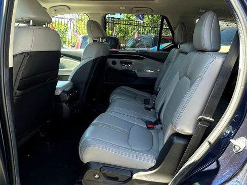 Used 2025 Honda Pilot Touring image 26