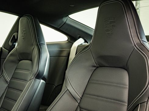 New 2026 Porsche 911 Carrera 4S image 34