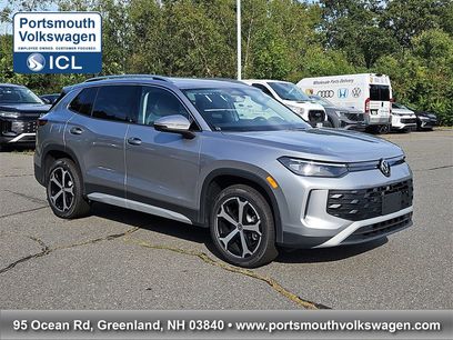 New 2025 Volkswagen Tiguan SE