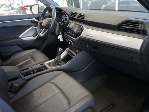 Used 2021 Audi Q3 2.0T Premium image 41