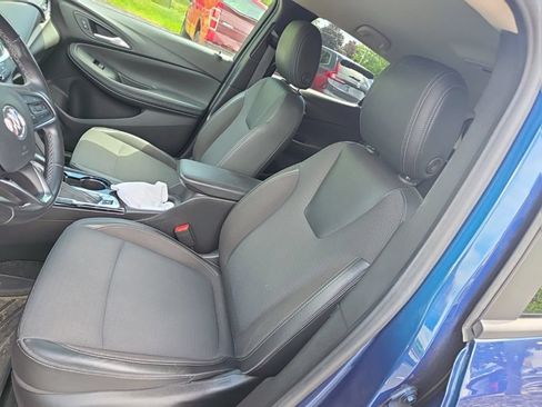 Used 2020 Buick Encore GX Preferred w/ Cold Weather Comfort Package AWD/4WD image 11