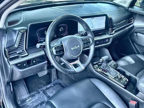 Certified 2023 Kia Sportage EX AWD/4WD image 13