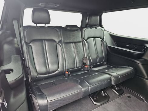 Used 2022 Jeep Wagoneer Series III w/ Flexible Seating Group AWD/4WD image 13