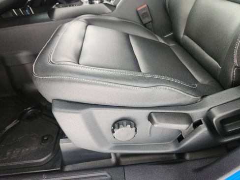 New 2025 Ford Bronco Badlands image 12