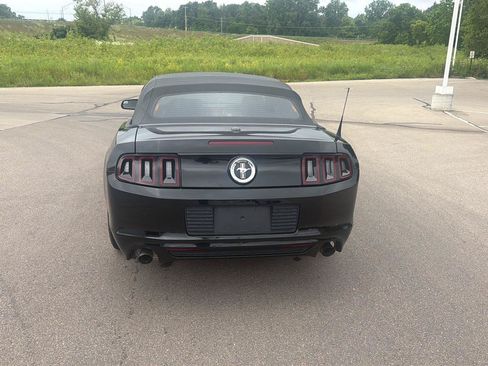 Used 2014 Ford Mustang Premium RWD image 5