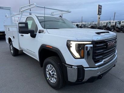 New 2026 GMC Sierra 2500 Pro w/ Convenience Package