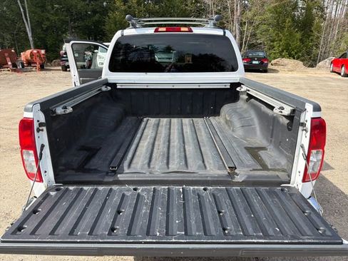 Used 2007 Nissan Frontier NISMO w/ Sunroof Pkg image 23