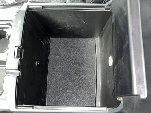 Used 2023 Ford F350 Lariat w/ Chrome Package image 27