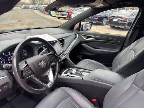 Used 2024 Buick Enclave Premium image 16