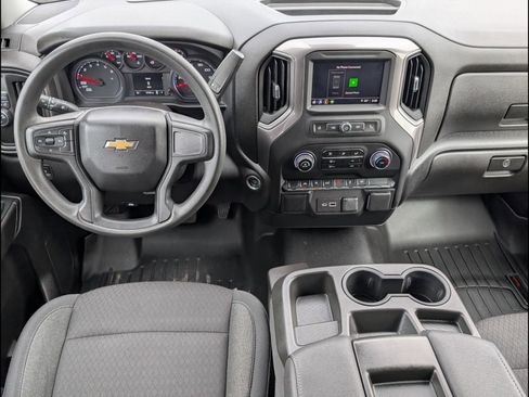 Used 2023 Chevrolet Silverado 1500 Custom image 9