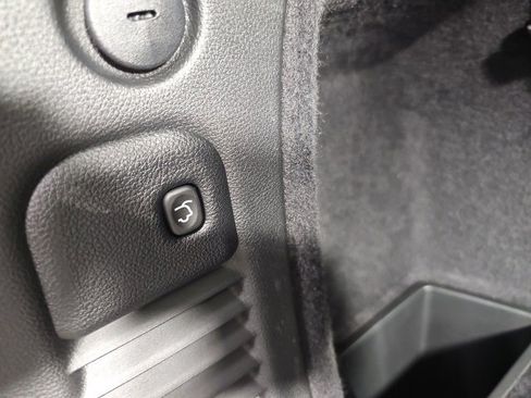 Used 2025 Dodge Durango R/T image 27