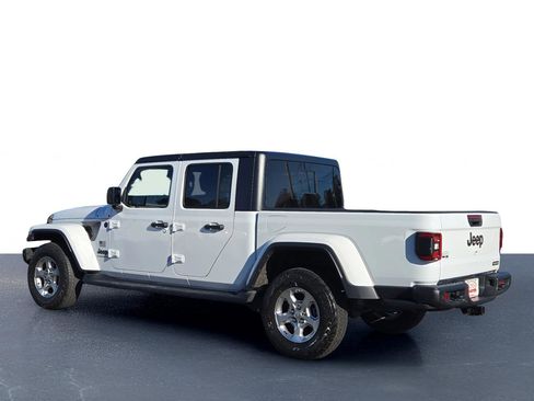 Used 2021 Jeep Gladiator Sport image 7