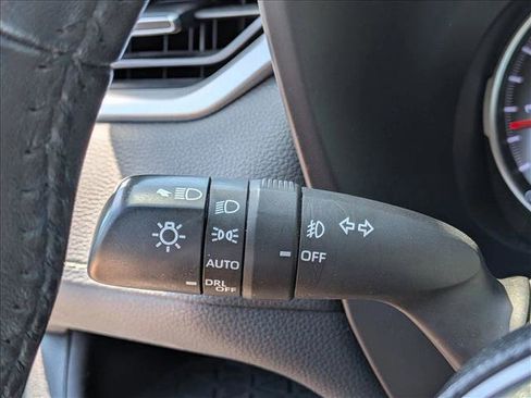 Used 2019 Toyota RAV4 XLE Premium FWD image 26