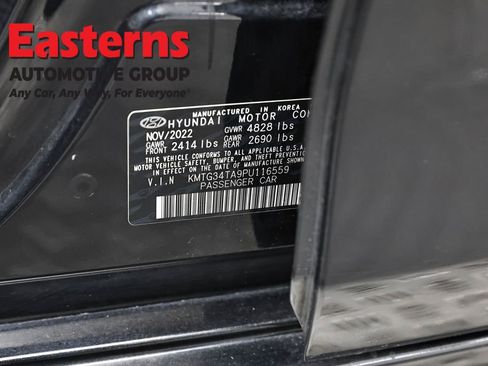 Used 2023 Genesis G70 2.0T AWD/4WD image 36