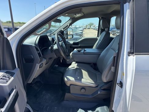 Used 2022 Ford F250 XL w/ Power Equipment Group image 19