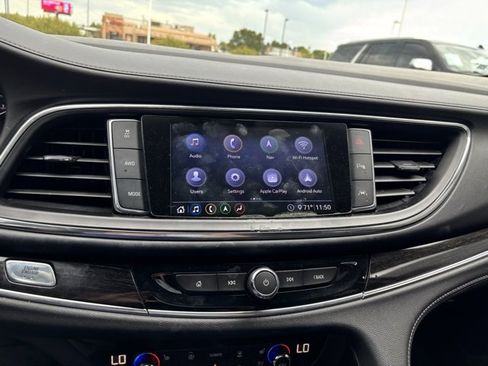 Used 2021 Buick Enclave Avenir w/ Avenir Technology Package image 18