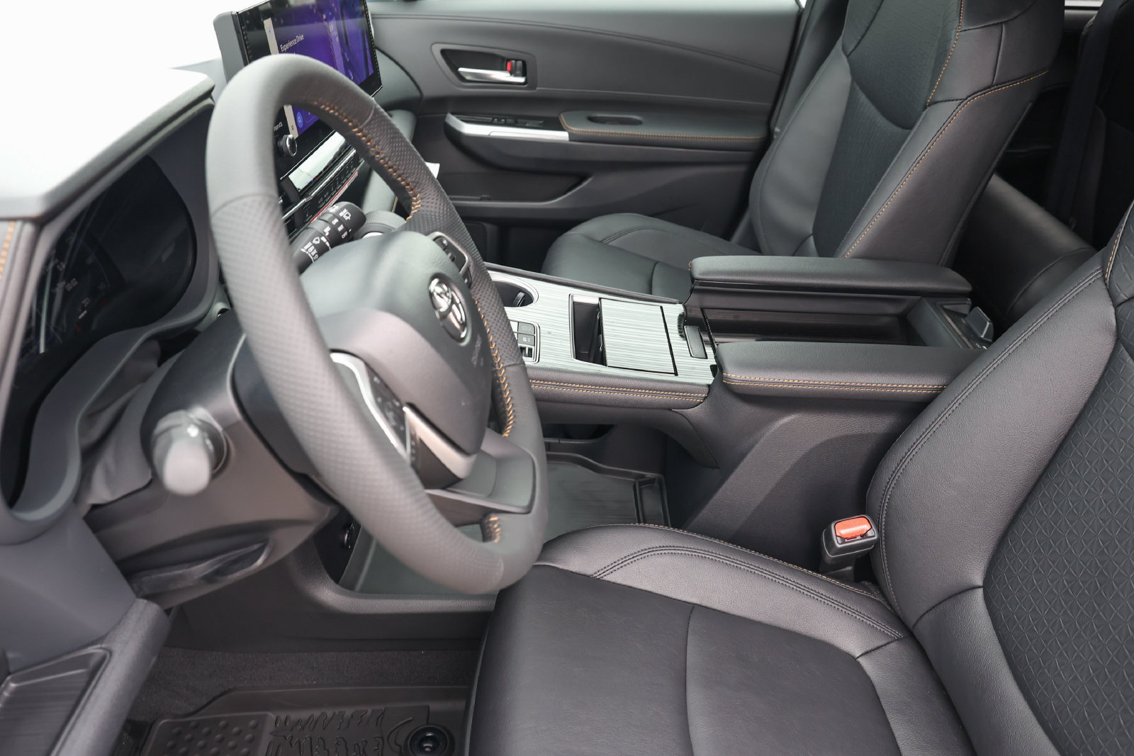 New 2026 Toyota Sienna XLE Woodland Edition AWD/4WD image 15