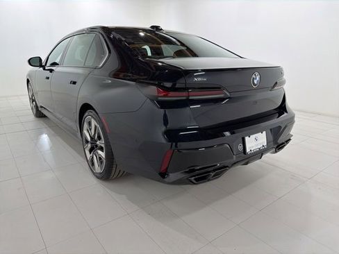 Certified 2023 BMW 760i xDrive 760i xDrive w/ Executive Package image 3