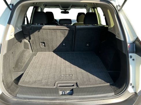 Used 2023 Nissan Rogue SV AWD/4WD image 14
