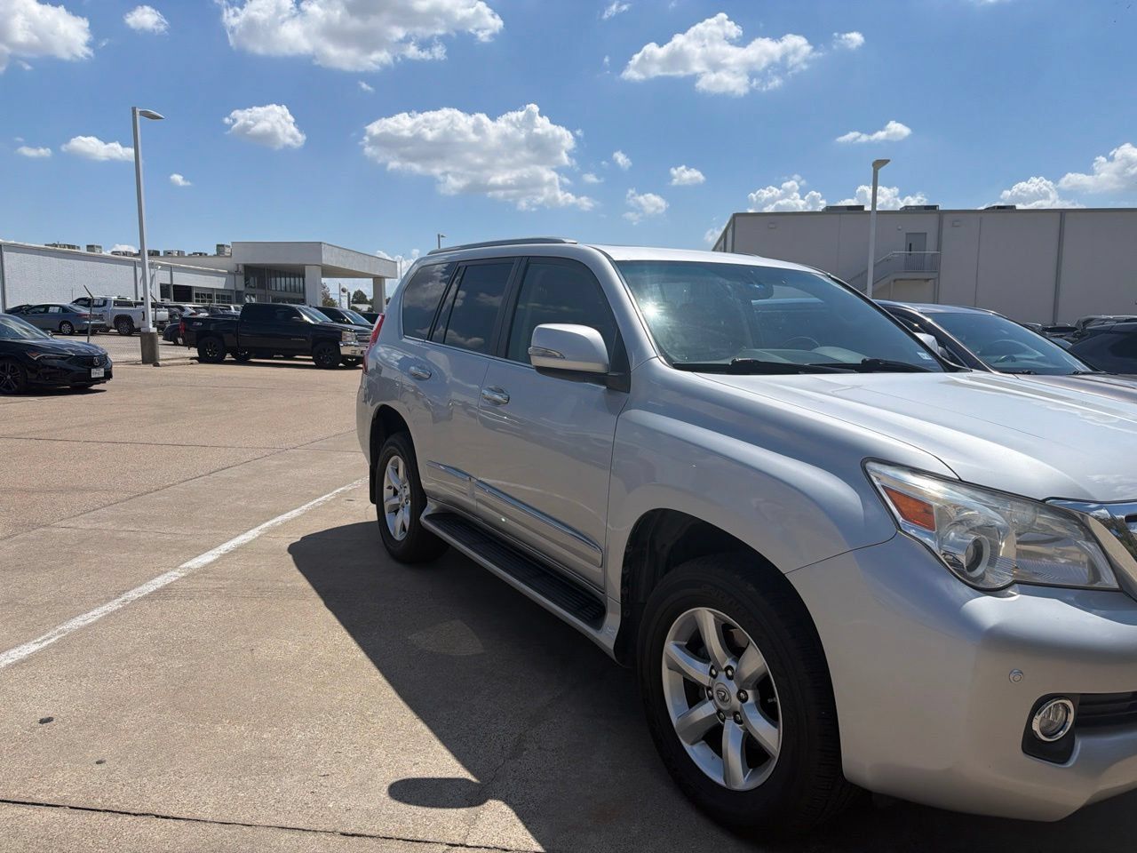 Used 2013 Lexus GX 460 w/ Comfort Plus Pkg AWD/4WD image 3