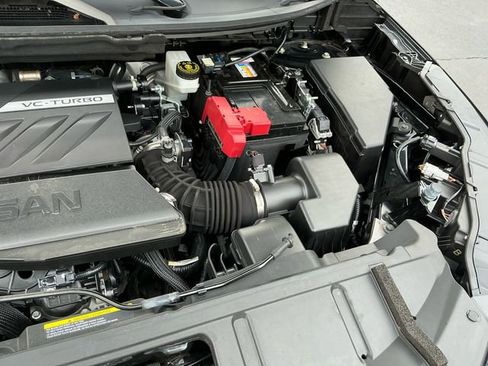 Used 2023 Nissan Rogue SL w/ SL Premium Package image 19