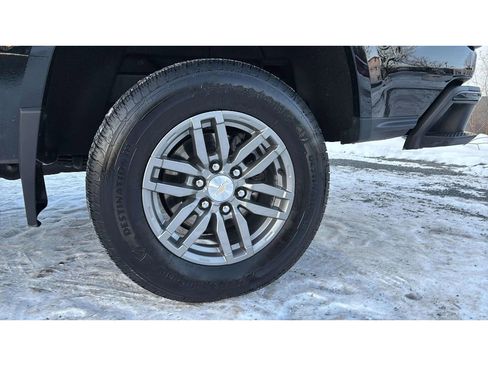 Used 2023 Chevrolet Colorado LT image 21