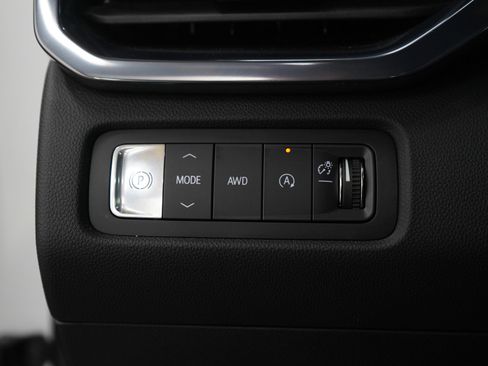 Used 2024 GMC Acadia AT4 w/ Super Cruise Package image 22