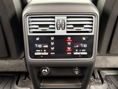 Used 2022 Porsche Cayenne Turbo GT AWD/4WD image 30