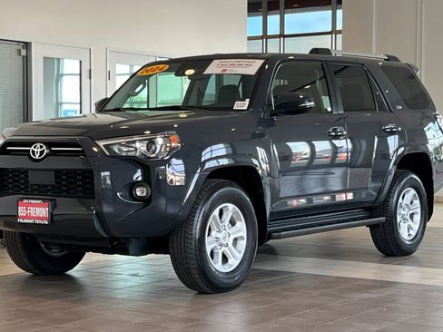 Certified 2024 Toyota 4Runner SR5 Premium image 8