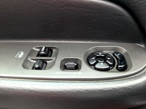 Used 2004 Dodge Ram 1500 Truck SLT w/ Sport Appearance Group image 26