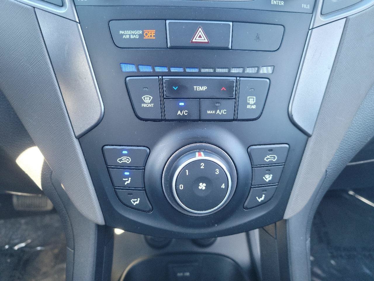 Used 2015 Hyundai Santa Fe Sport AWD/4WD image 20