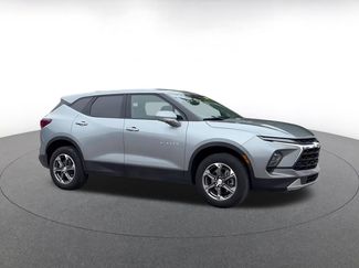 Used 2025 Chevrolet Blazer LT FWD video 2