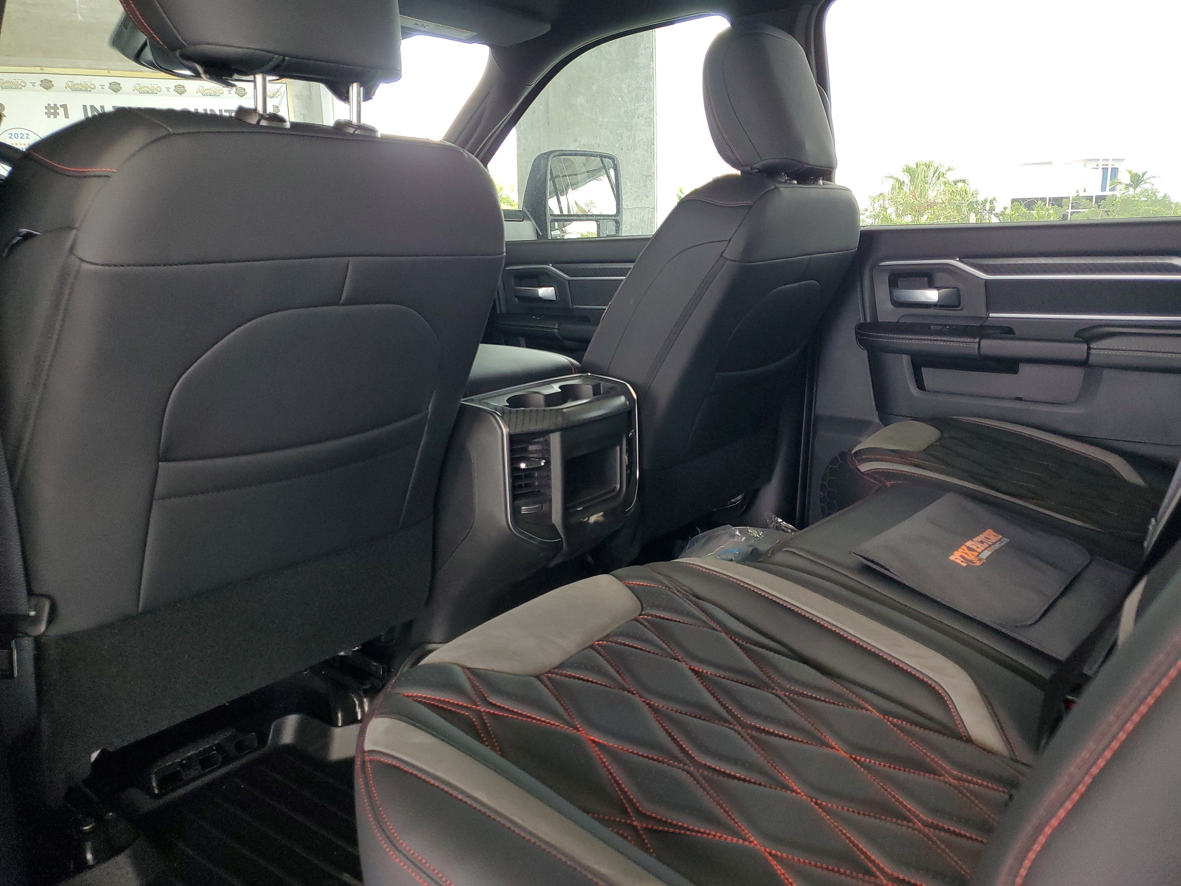 New 2025 RAM 2500 Big Horn AWD/4WD image 10
