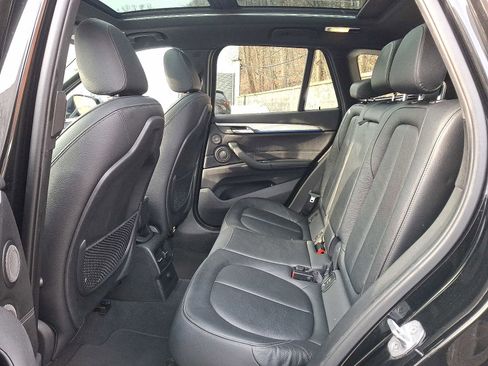 Used 2017 BMW X1 xDrive28i image 10