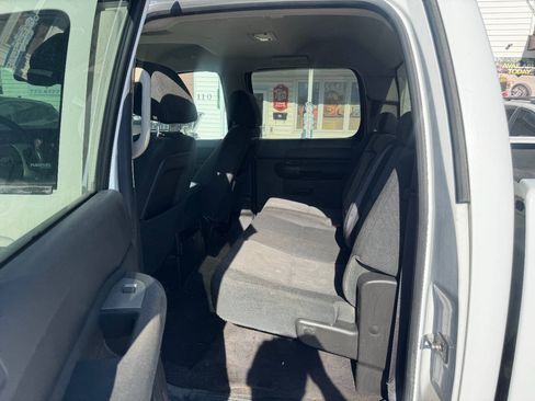Used 2012 Chevrolet Silverado 2500 LT AWD/4WD image 10