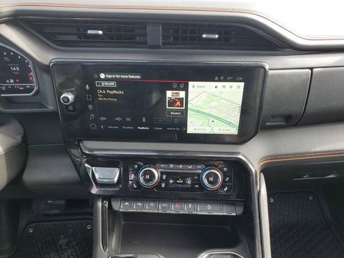 Used 2025 GMC Sierra 1500 AT4 w/ AT4 Preferred Package image 28