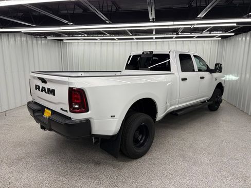 New 2026 RAM 3500 Tradesman AWD/4WD image 6