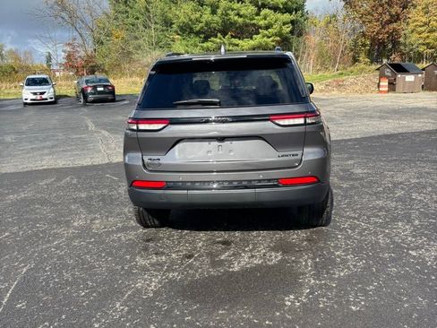 New 2025 Jeep Grand Cherokee Limited w/ Black Appearance Package image 6