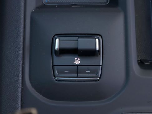 Used 2026 GMC Sierra 2500 AT4 w/ AT4 Premium Plus Package image 25