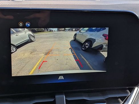 Used 2025 Chevrolet Equinox LT image 19